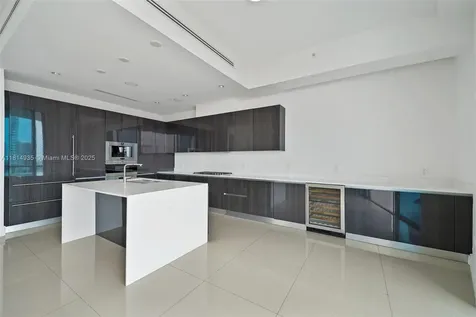 3250 NE 188th Street Aventura FL 33180