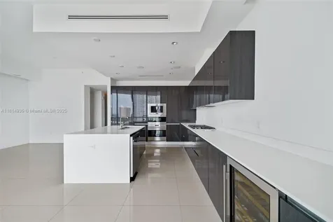 3250 NE 188th Street Aventura FL 33180