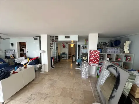 600 NE 36th Street Miami FL 33137
