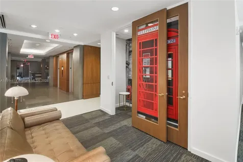 2525 Ponce De Leon Boulevard Coral Gables FL 33134
