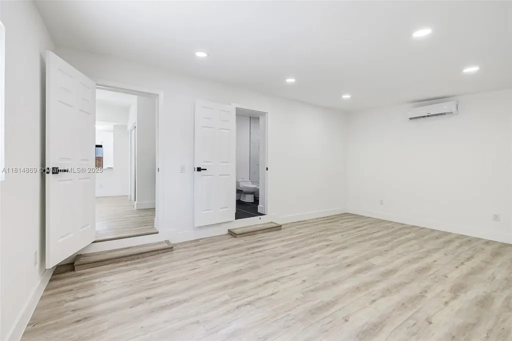 3105 SW 16th Street Fort Lauderdale FL 33312