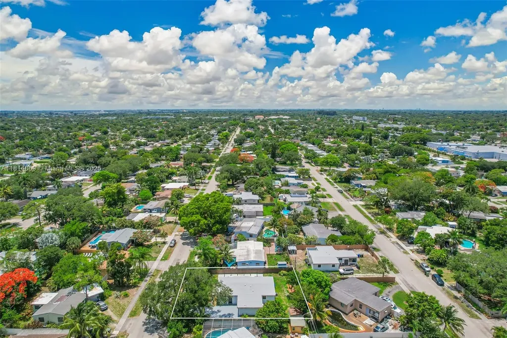 3105 SW 16th Street Fort Lauderdale FL 33312