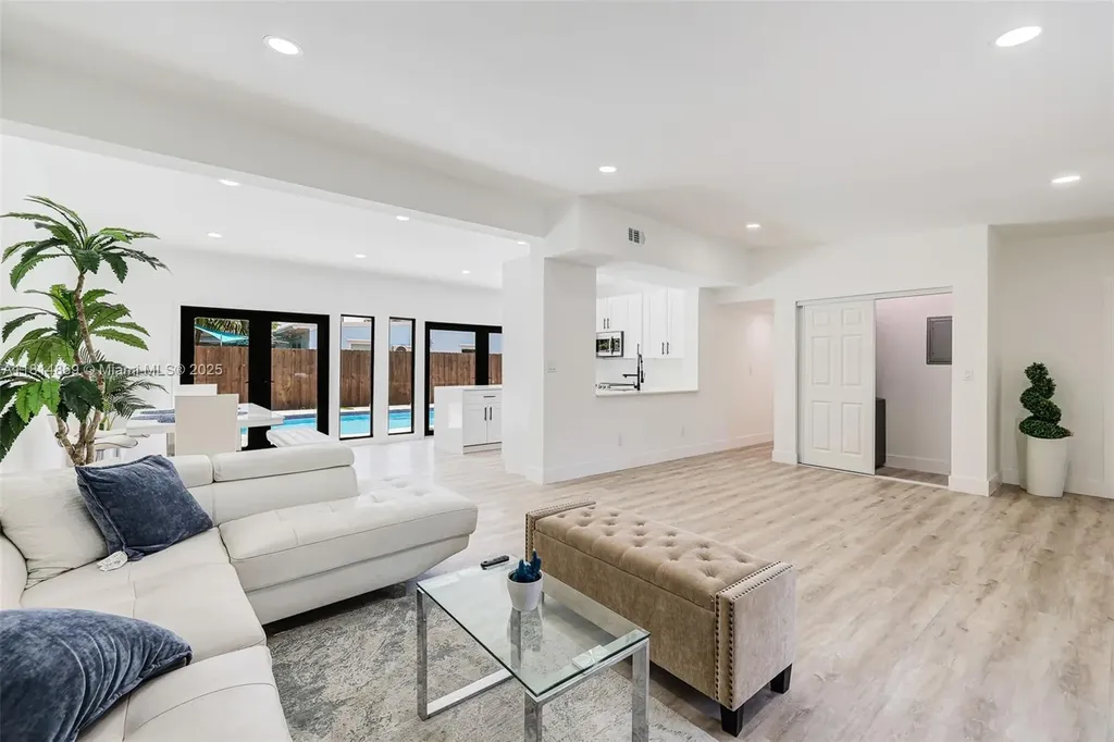 3105 SW 16th Street Fort Lauderdale FL 33312