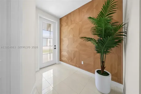 6092 Barbara Circle Naples FL 34112