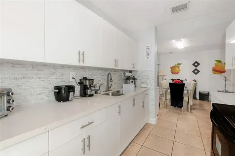 2306 NW 102nd Street Miami FL 33147