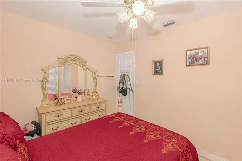 2306 NW 102nd Street Miami FL 33147