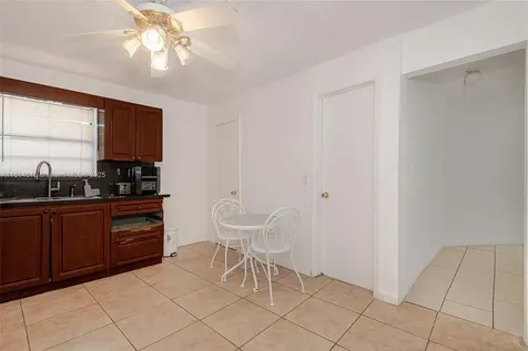 2306 NW 102nd Street Miami FL 33147