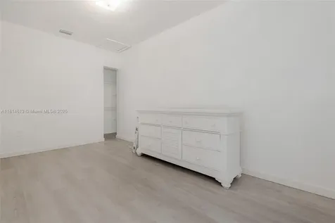 2306 NW 102nd Street Miami FL 33147