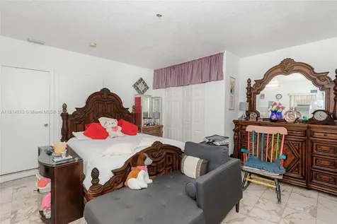 2306 NW 102nd Street Miami FL 33147