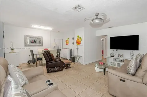 2306 NW 102nd Street Miami FL 33147