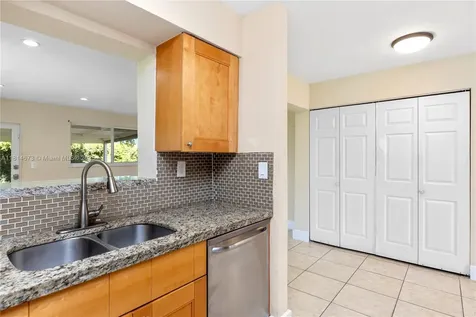 918 NE 6th Street Hallandale Beach FL 33009
