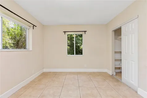 918 NE 6th Street Hallandale Beach FL 33009