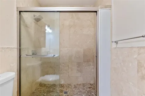 918 NE 6th Street Hallandale Beach FL 33009