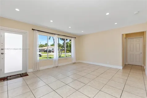 918 NE 6th Street Hallandale Beach FL 33009