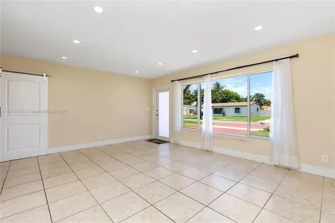 918 NE 6th Street Hallandale Beach FL 33009
