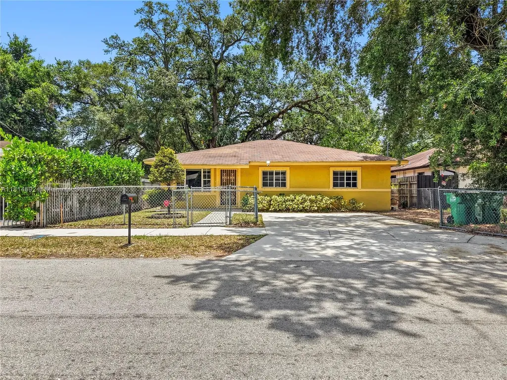 2760 NW 168th Terrace Miami Gardens FL 33056