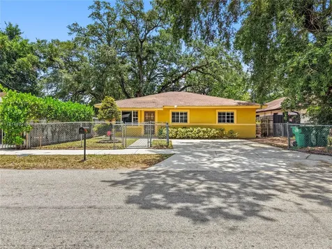 2760 NW 168th Terrace Miami Gardens FL 33056