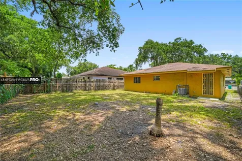 2760 NW 168th Terrace Miami Gardens FL 33056