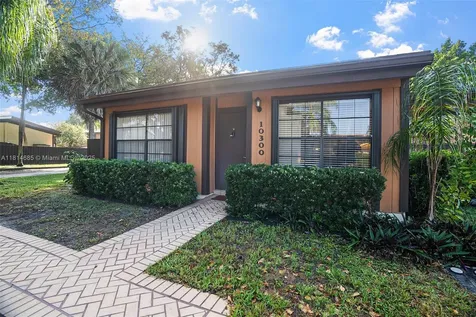 10300 Laurel Court Pembroke Pines FL 33026