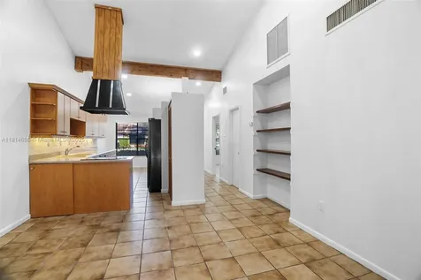 10300 Laurel Court Pembroke Pines FL 33026