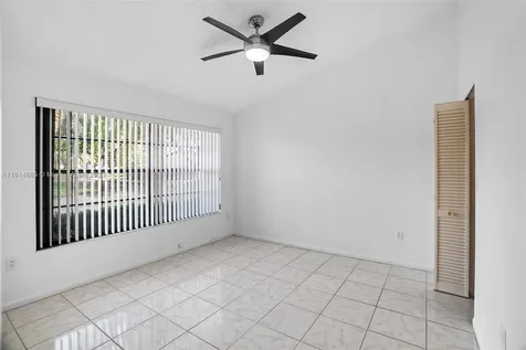 10300 Laurel Court Pembroke Pines FL 33026