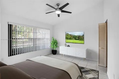10300 Laurel Court Pembroke Pines FL 33026