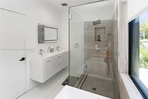 1109 NE 89th Street Miami FL 33138