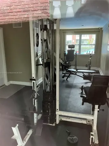 2426 SE 17th Causeway Fort Lauderdale FL 33316