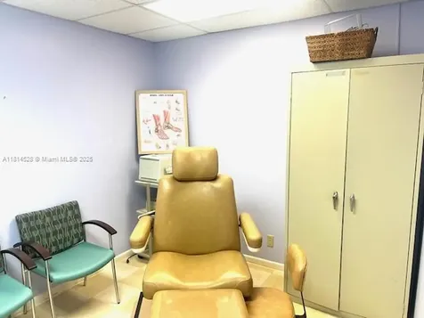 8129 NW 88th Avenue Tamarac FL 33321