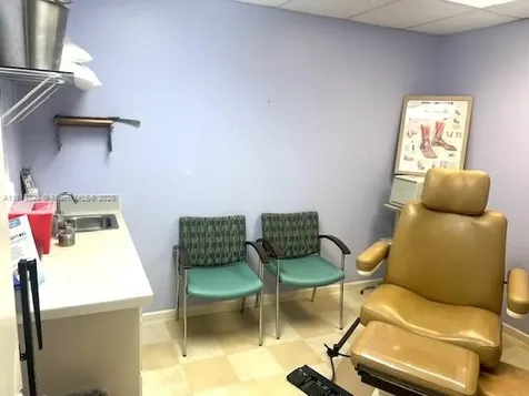 8129 NW 88th Avenue Tamarac FL 33321
