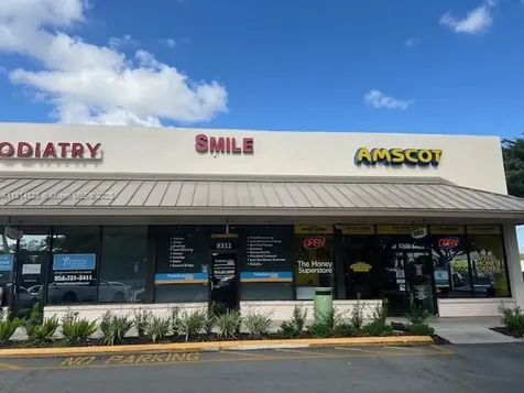 8129 NW 88th Avenue Tamarac FL 33321