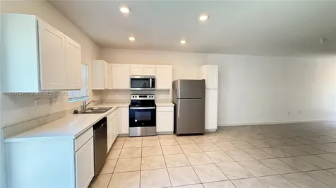 322 NE 1st Drive Florida City FL 33034