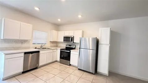 322 NE 1st Drive Florida City FL 33034