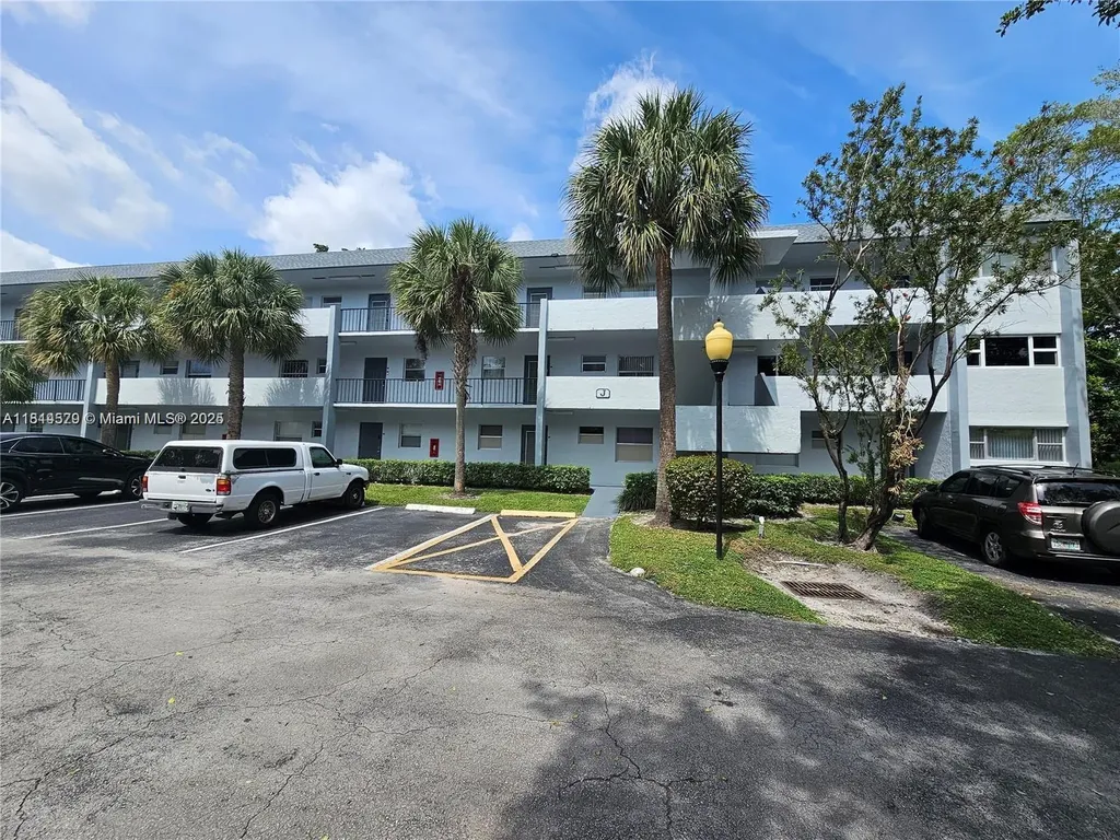 8380 Sands Point Boulevard Tamarac FL 33321