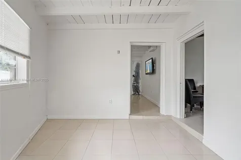 1728 NE 179th Street North Miami Beach FL 33162