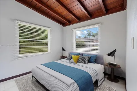 1728 NE 179th Street North Miami Beach FL 33162