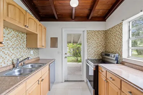 1728 NE 179th Street North Miami Beach FL 33162