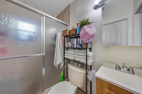 625 SW 16th Avenue Miami FL 33135