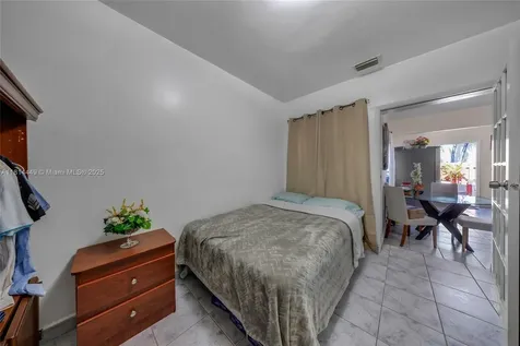 625 SW 16th Avenue Miami FL 33135