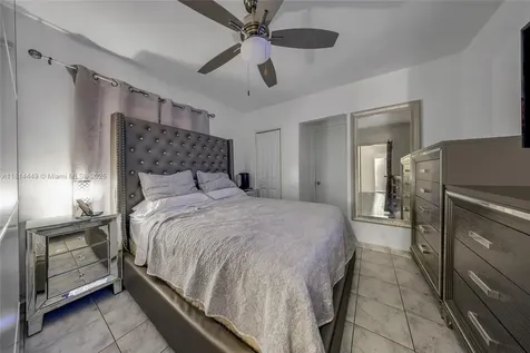 625 SW 16th Avenue Miami FL 33135