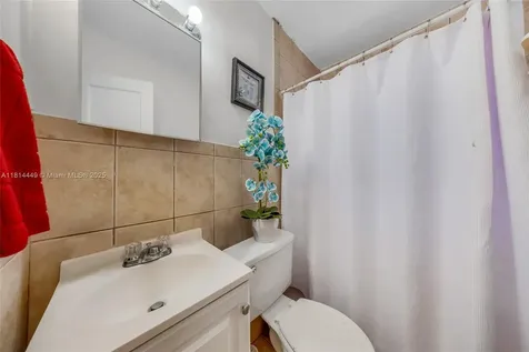 625 SW 16th Avenue Miami FL 33135