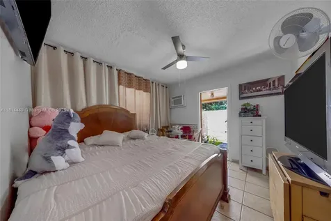 625 SW 16th Avenue Miami FL 33135