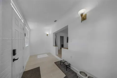 625 SW 16th Avenue Miami FL 33135