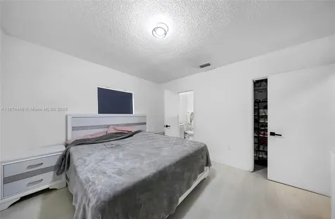 625 SW 16th Avenue Miami FL 33135