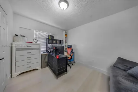 625 SW 16th Avenue Miami FL 33135