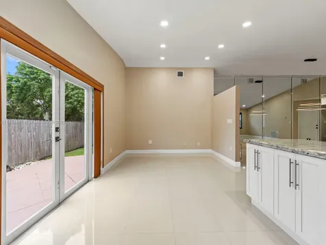 19847 NW 86th Avenue Hialeah FL 33015
