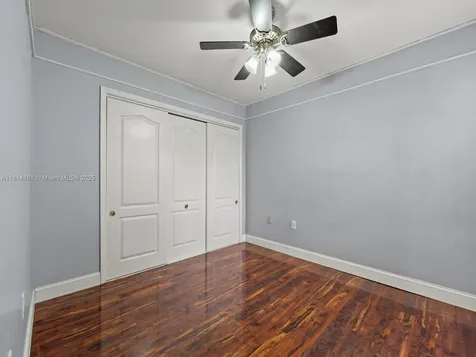 19847 NW 86th Avenue Hialeah FL 33015