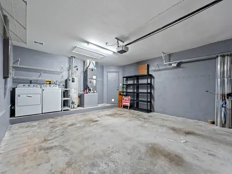 19847 NW 86th Avenue Hialeah FL 33015