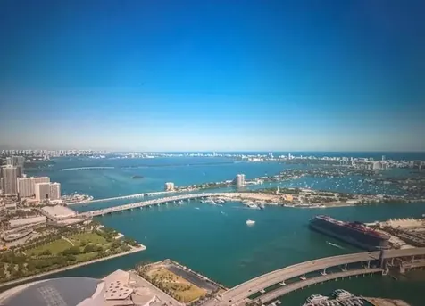 300 N Biscayne Boulevard Miami FL 33132