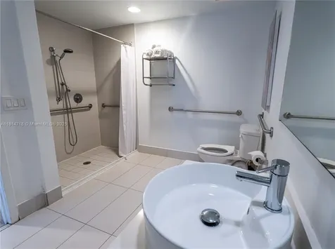 2602 E Hallandale Beach Boulevard Hallandale Beach FL 33009